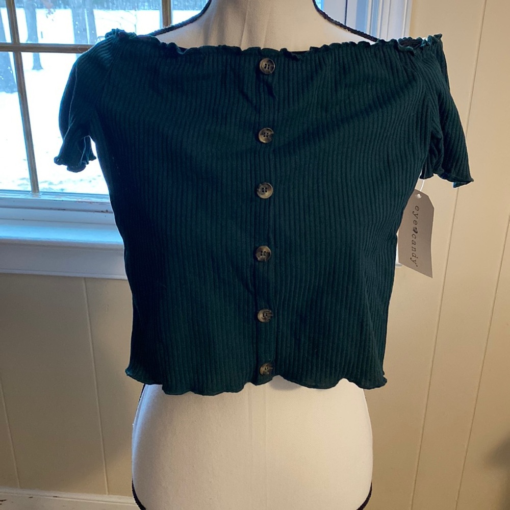 Eye candy off the shoulder crop top